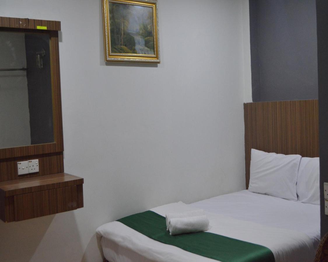โอโย 211 โฮเต็ล พริตตี Hotel กัวลาลัมเปอร์ ภายนอก รูปภาพ