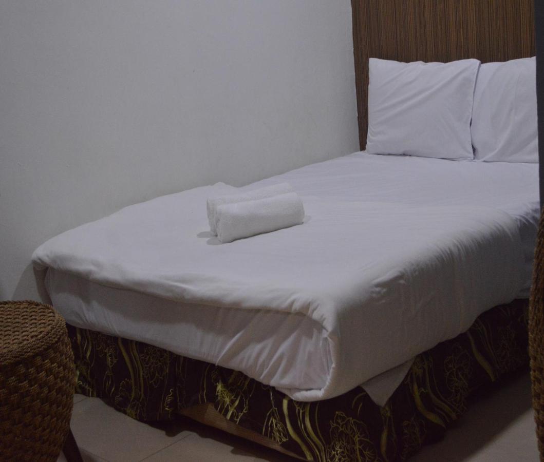 โอโย 211 โฮเต็ล พริตตี Hotel กัวลาลัมเปอร์ ภายนอก รูปภาพ
