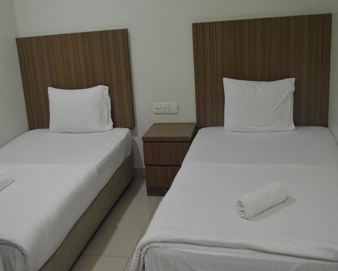 โอโย 211 โฮเต็ล พริตตี Hotel กัวลาลัมเปอร์ ภายนอก รูปภาพ